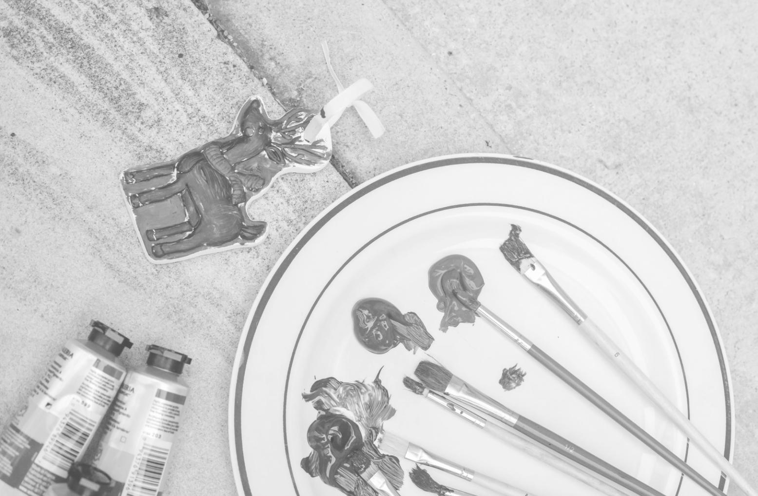 Aula di disegno con materiali preparati